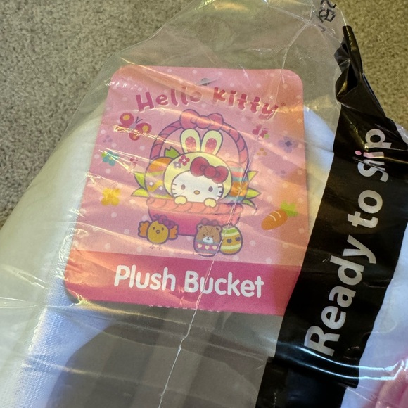 NWT Hello Kitty Plush Bucket - Picture 2 of 3